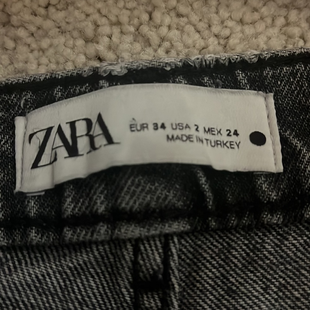 Zara jeans - Picture 3 of 3